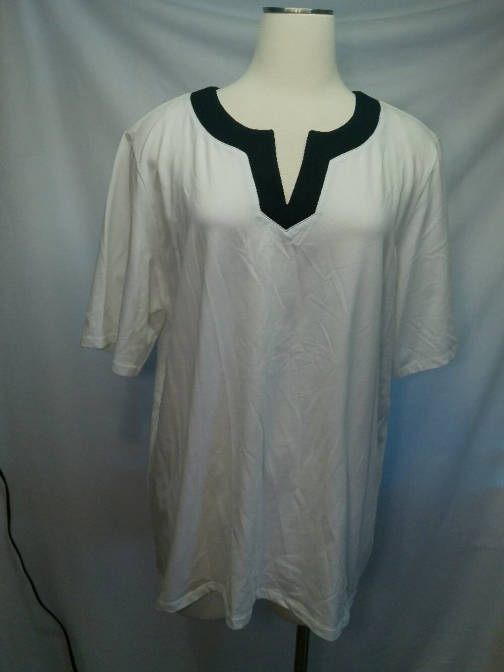 Blouse Short Sleeve Anne Klein Women's White Black Trim V-Neck Top Size 2X